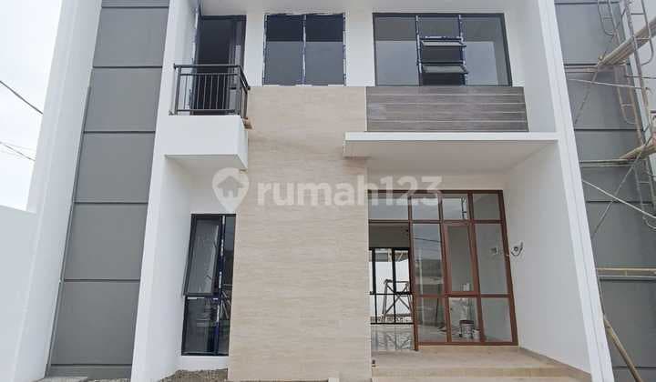 Rumah 2 Lantai di Buah Batu Square Dekat Pintu Tol Buah Batu