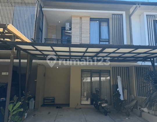 Jual Rumah 2 Lantai Dekat Tol Buah Batu Bandung