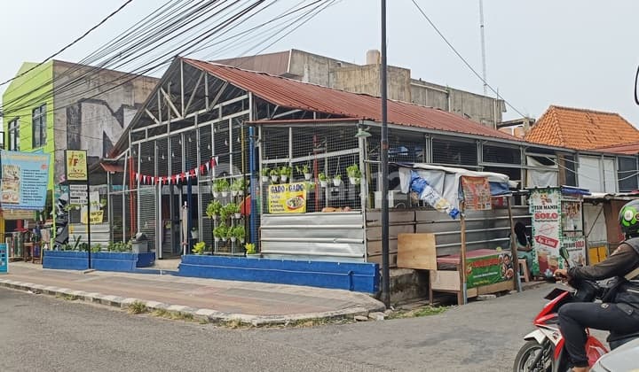 Dijual Kavling Sudut Sedang Disewa Gedung Usaha Kuliner