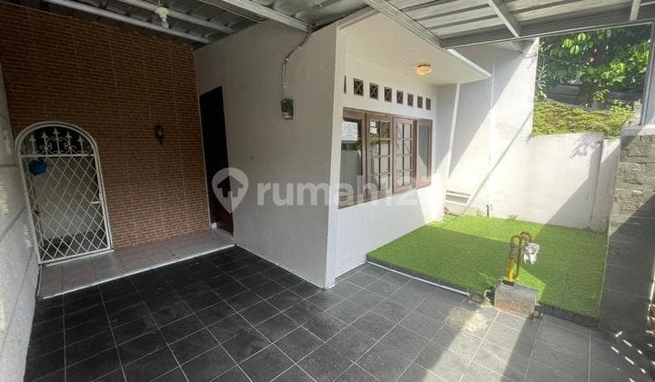 JUAL RUMAH STRATEGIS DI INDRAPRASTA dilengkapi dengan gas alam