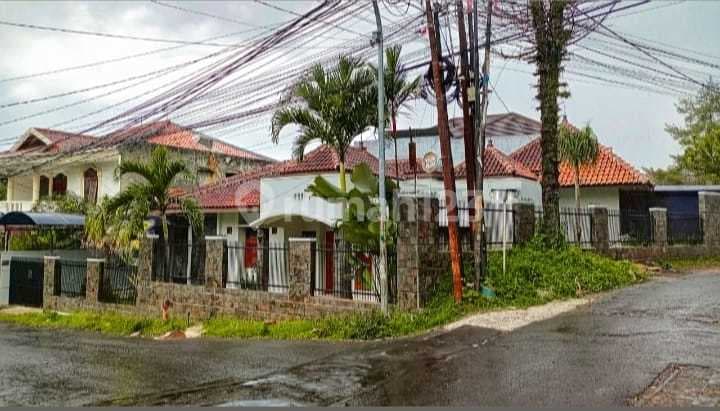 Rumah 1 Lantai, Siap Huni SHM Bebas Banjir Dekat Tol Pasteur