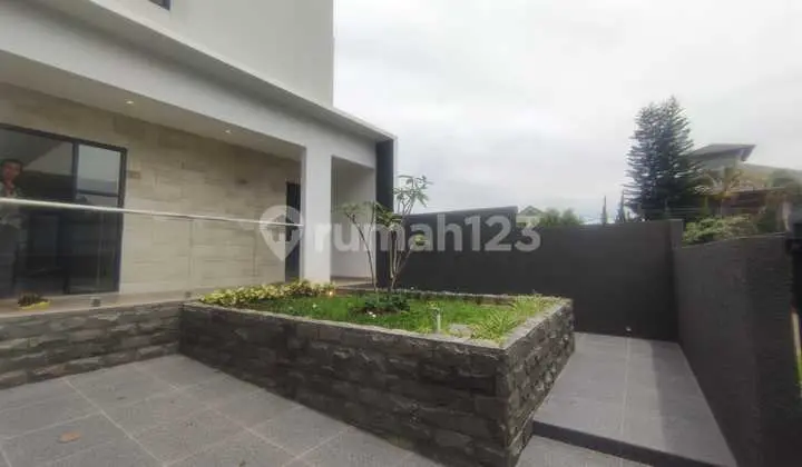 Hunian Nyaman dan baru Dalam Komplek Cocok Untuk di Sewa/rumah tinggal