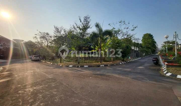 Kavling Lokasi Strategis di Istana Regency,Harga NJOP Cocok untuk Invest