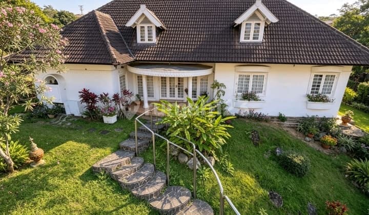 Homie House in Setrasari, Comfortable and Green Environment, Ideal for Investment
