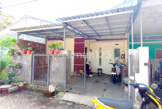 Rumah murah Karangduren Pakisaji Jual cepat B.U Poll 50 m jl. Provinsi