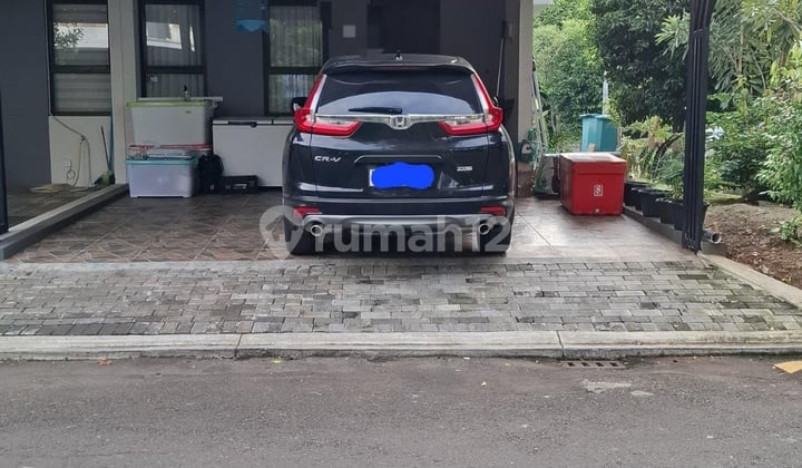Dijual Murah Cepat Rumah Hoek Depan Taman Siap Huni 2 Lantai Semi Furnish Cluster Castilla Nuevo Bsd Tangerang