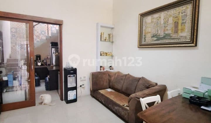 Beautiful House With Rooftop Pasteur Wing