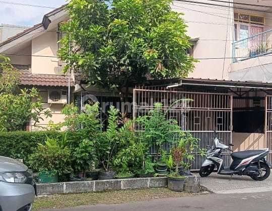 Rumah Dalam Komplek Kawaluyaan Bandung