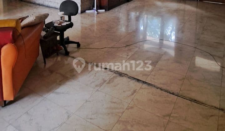 Ruang Usaha Mainroad Sayap Bubat