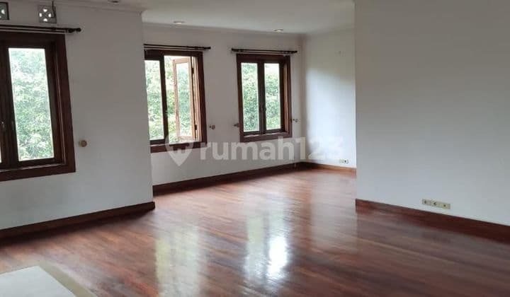 Rumah Mewah Kuningan 2 Lantai