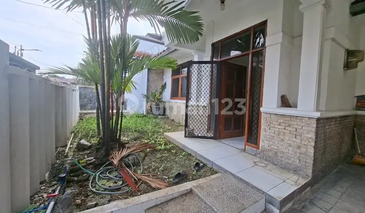 Rumah di Taman Sakura Dekat Tol Pasir Koja Bandung