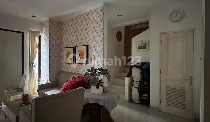 Rumah Murah dan Bagus di KOTA WISATA Cibubur LT 128 LB 200 NEGO