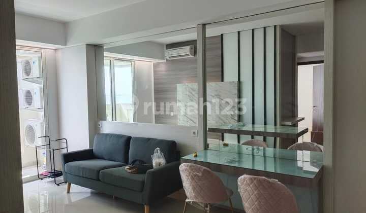 Dijual Apartemen Baru Lux Full Furnished 2 Bed View Kolam
