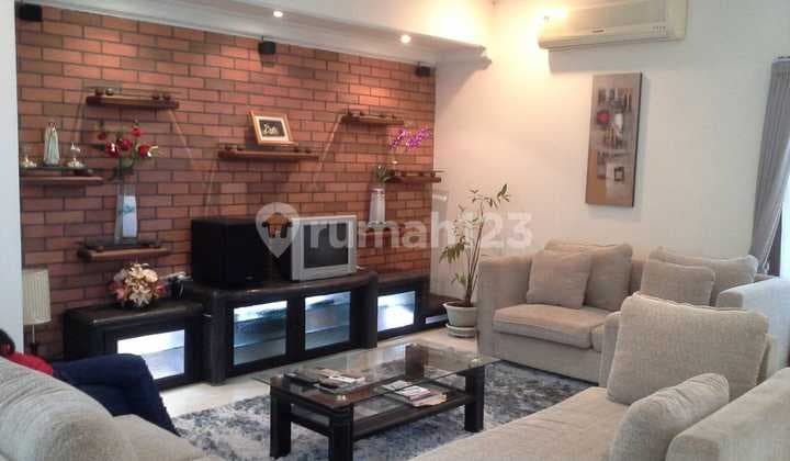 For Sale Luxurious 1-Story House Fully Furnished With Swimming Pool