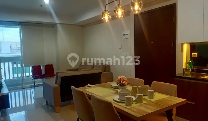Dijual Cepat Apartement 3 Bed Lux Full Furnished Tinggal Masuk