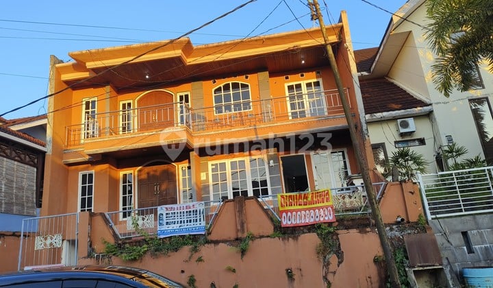 Dijual cepat rumah besar dan lebar Balikpapan Baru furnished