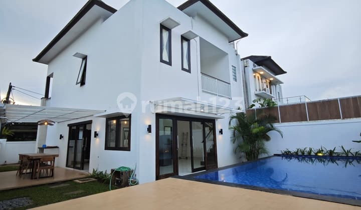 Villa Modern Strategis di Purigading Jimbaran