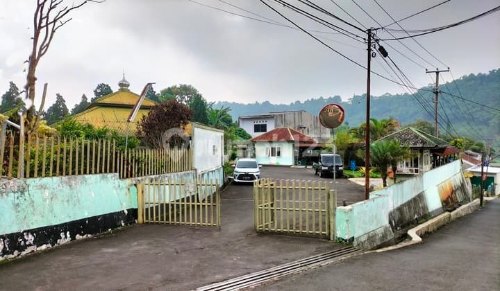 Gudang bekas Pabrik di Gadog, Pacet, Cianjur