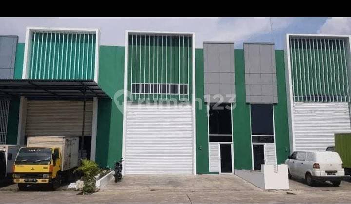 A Nice 140 sqm Warehouse with HGB in Parangloe Indah, Makassar