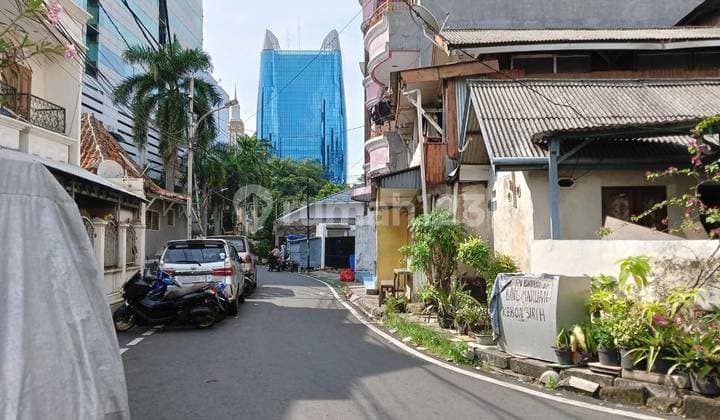 Rumah Butuh Renovasi Unfurnished HGB Kebon Sirih