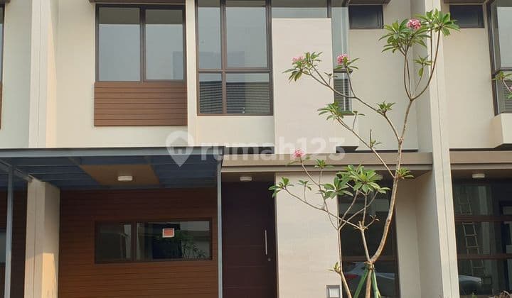 Rumah Bsd City di Vanya Park Fasilitas dan View Danau Dekat Cbd Area