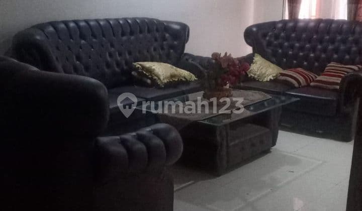 Rumah 3 Lantai Cocok Untuk Usaha di Pinggir Jalan Condet