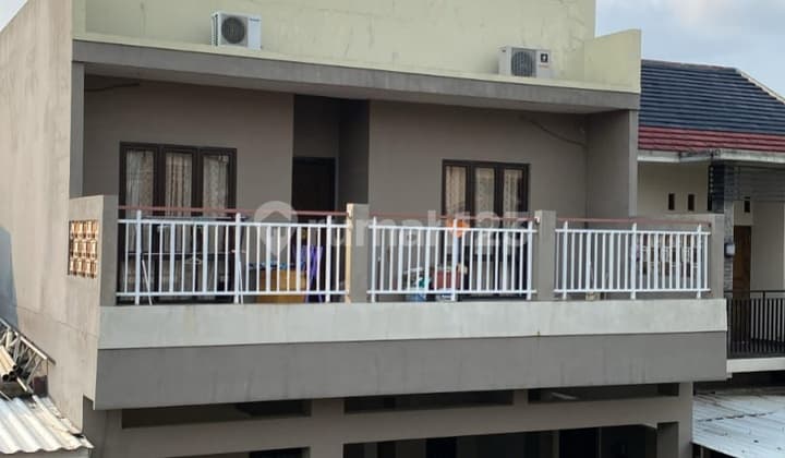 Rumah 3 Lantai Siap Huni Baru Renovasi Banjarwijaya