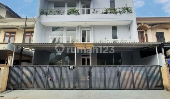 Kost Exclusive 29 Kamar Lokasi Strategis Dekat Stasiun MRT H. Nawi