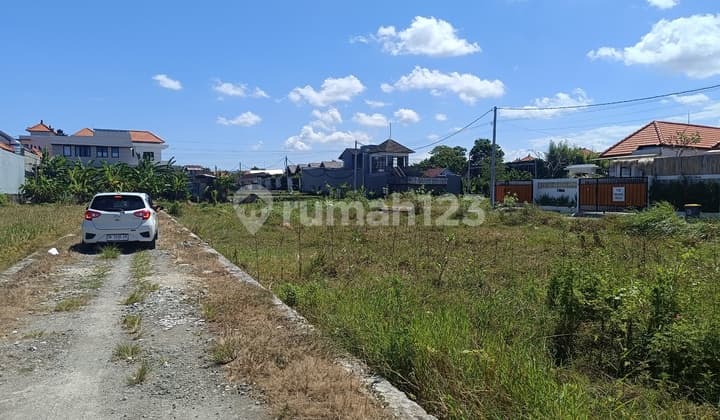 Land in Kerobokan