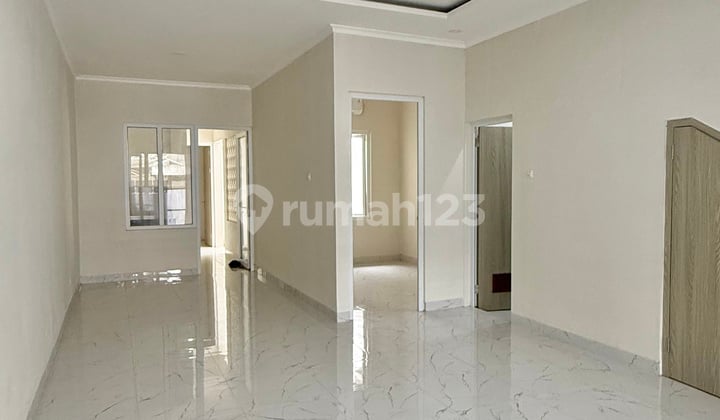 Rumah Baru Siap Huni di Cireunde