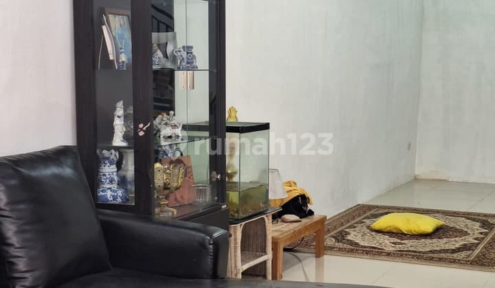 House in Complex Unfurnished Freehold Certificate in Limo