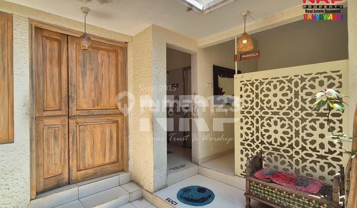 Dijual Resto Aktif dan Produkti Include Furniture di Jl. Kepiting - Banyuwangi