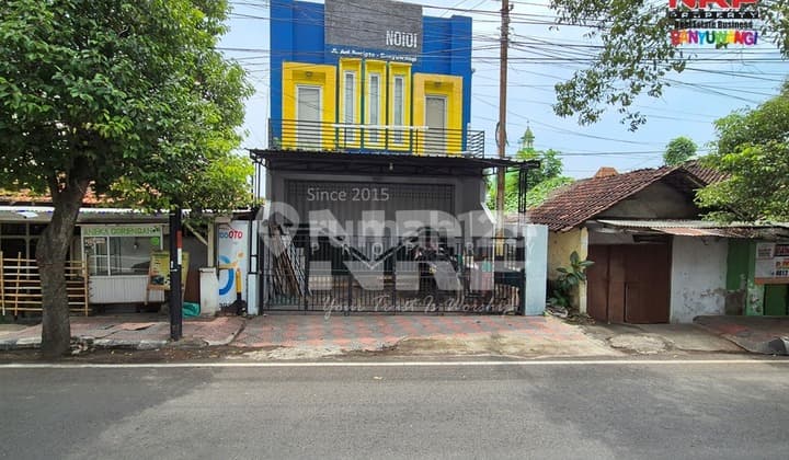 Disewakan Ruko Strategis Semi 3 Lantai di Jl. Adi Sucipto - Banyuwangi