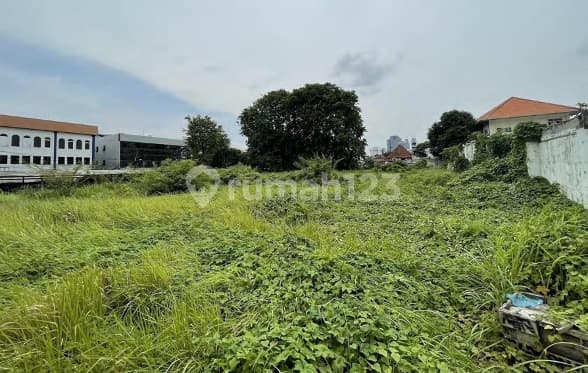 Tanah Komersial Staregis, Senen Area