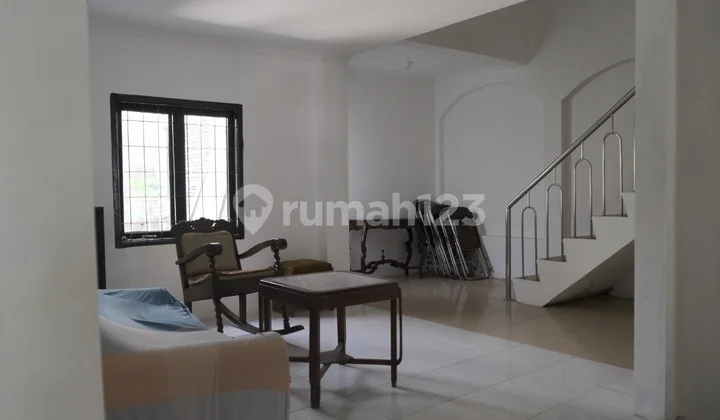 Rumah Hitung Tanah Strategis, Pulo Gadung Area