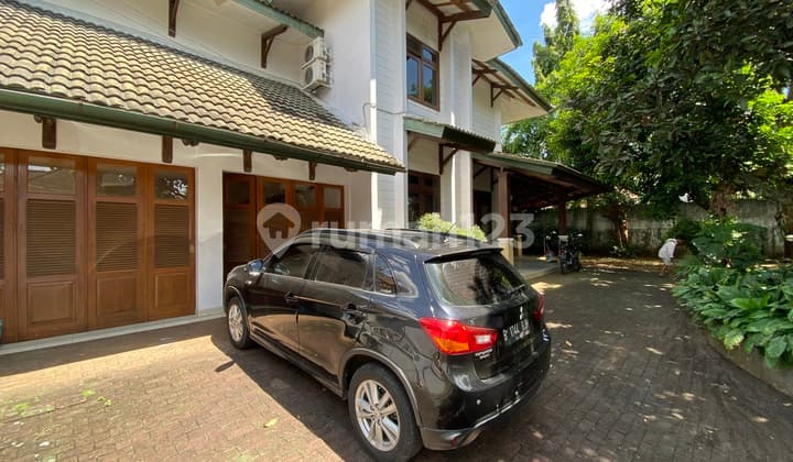 Rumah Bagus Strategis, Private, Kemang Area