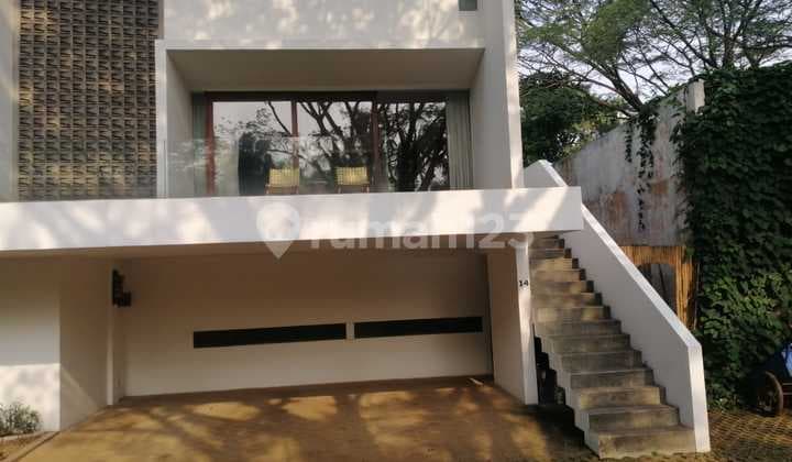 Rumah Bagus Strategis, Jatipadang Area