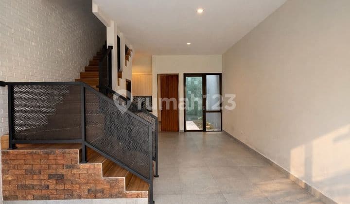 Dijual Rumah Brand New Kencana Loka - BSD