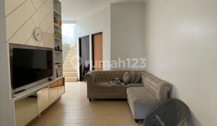 Dijual Rumah Bangunan Mandiri Kencana Loka, BSD