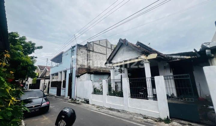 Rumah Hitung Tanah Strategis Dekat Rs Moewardi Jebres Surakarta