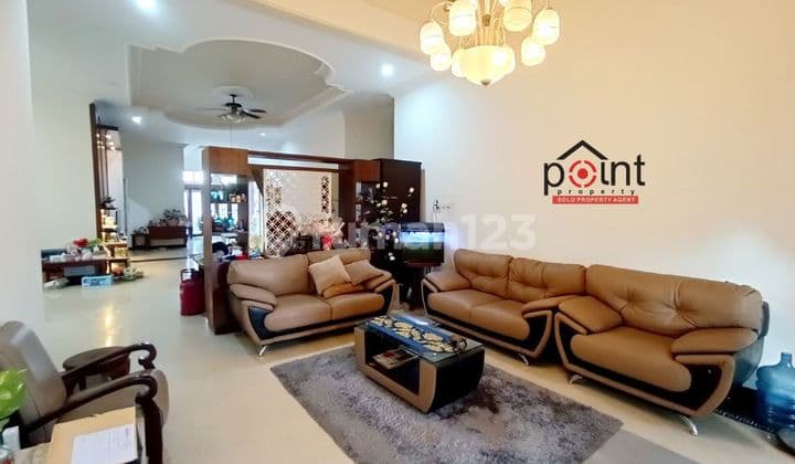 Rumah Mewah 1 Lantai Nyaman Asri Di Banyuanyar Banjarsari Solo