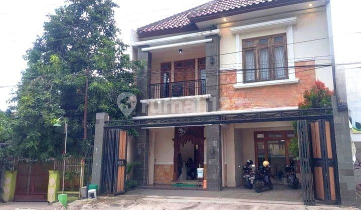 Rumah dan usaha 2 Lantai tepi jalan raya di Colomadu Karanganyar