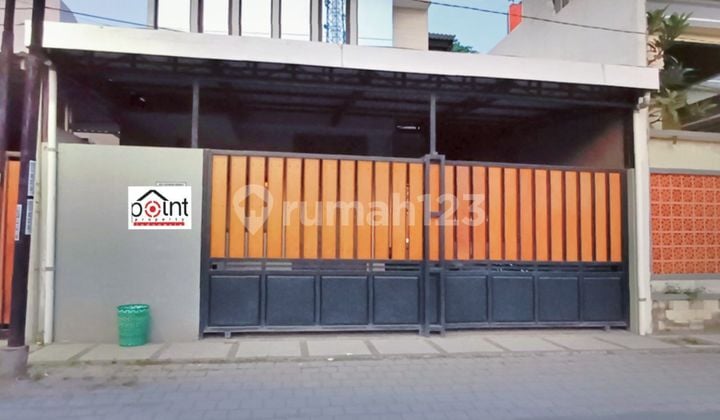 Rumah Bagus tepi jalan dekat Alana hotel Colomadu