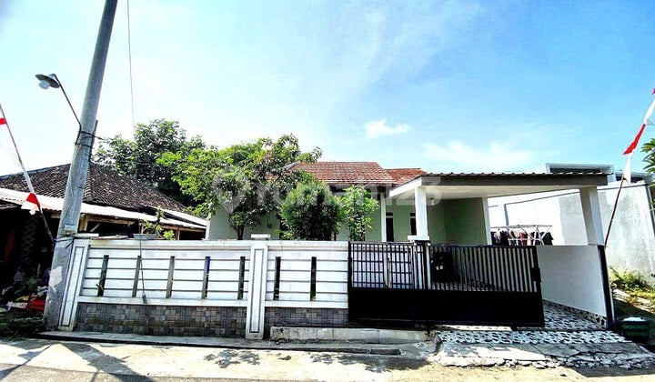 Rumah Bagus Siap Huni Dekat The Park Mall Solo Baru
