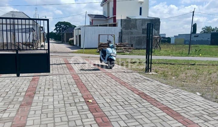 Tanah Strategis Komplek Cluster Dekat Luwes Gentan