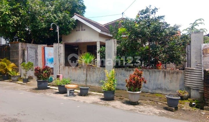 Rumah Hitung Tanah Strategis Dekat Smp N 3 Kertonatan Kartasura