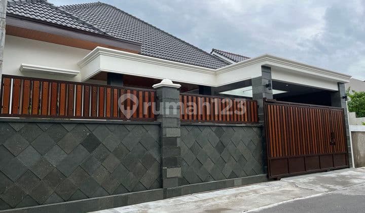 Rumah Siap Huni Nyaman Dekat Manahan Solo Kota