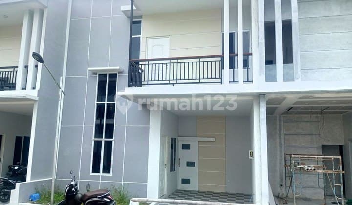 Rumah Minimalis 2 Lantai Town Houae Dekat Ums Surakarta