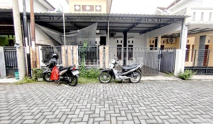 Rumah Murah Cluster Siap Huni Tepi Jalan Dekat Luwes Kartasura