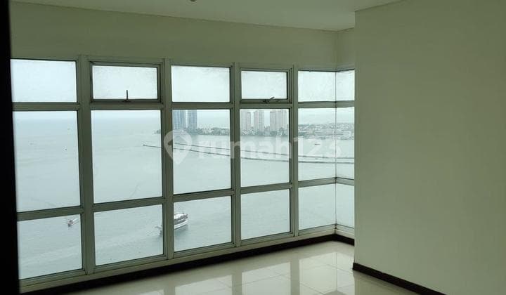 DIJUAL APARTEMEN GANDENG GREENBAY CONDOMINIUM. VIEW LAUT